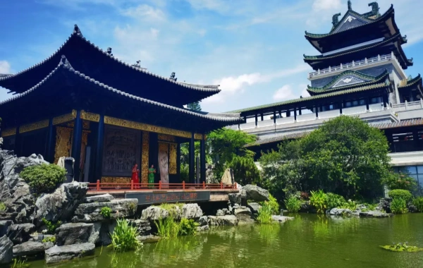 Yongqingfang: An Urban Regeneration Model from Xiguan Old Alley to 