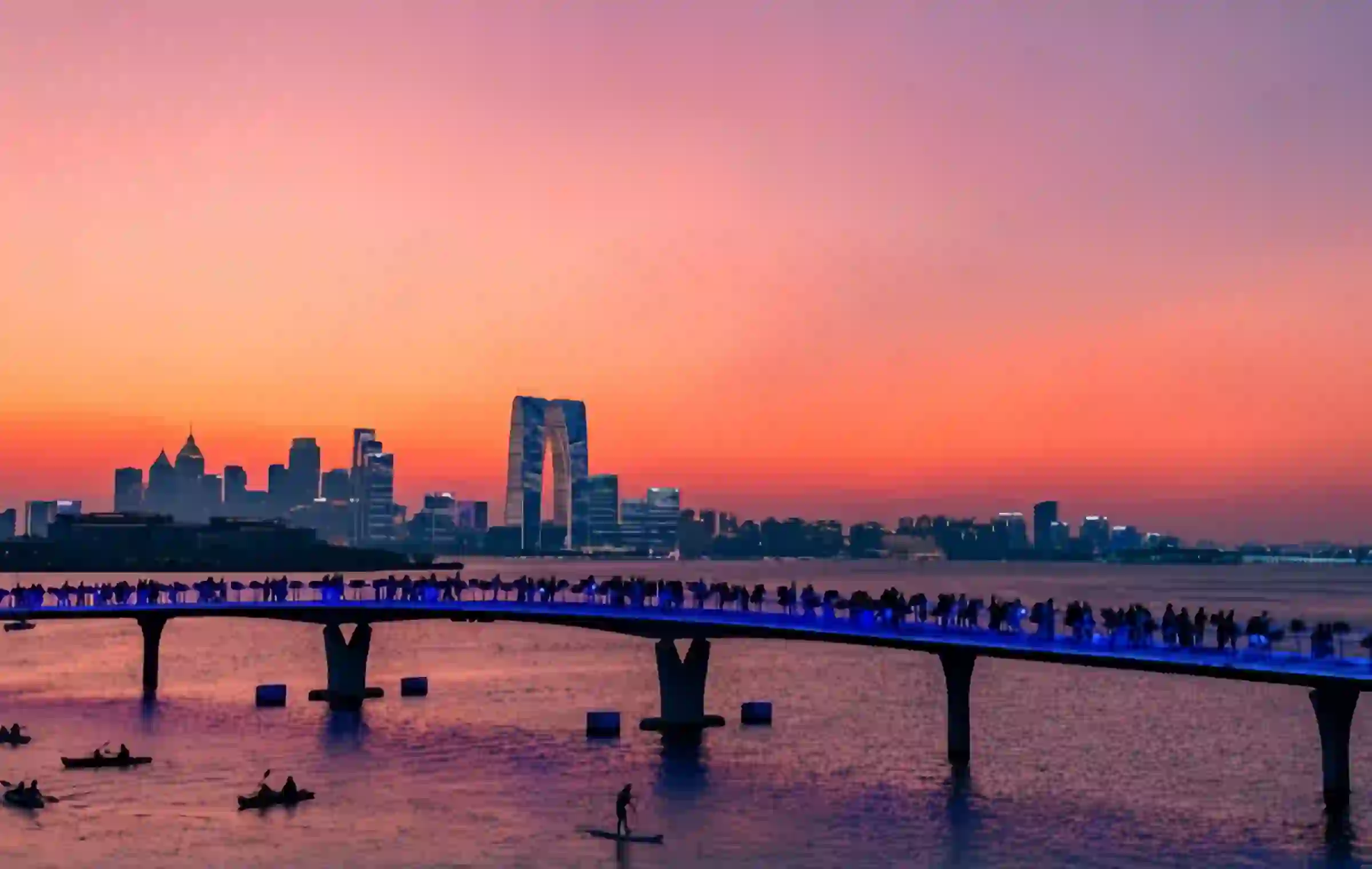 Jinji Lake: A Colorful Symphony from Industrial Park Depression to Modern Urban Waterfront-2
