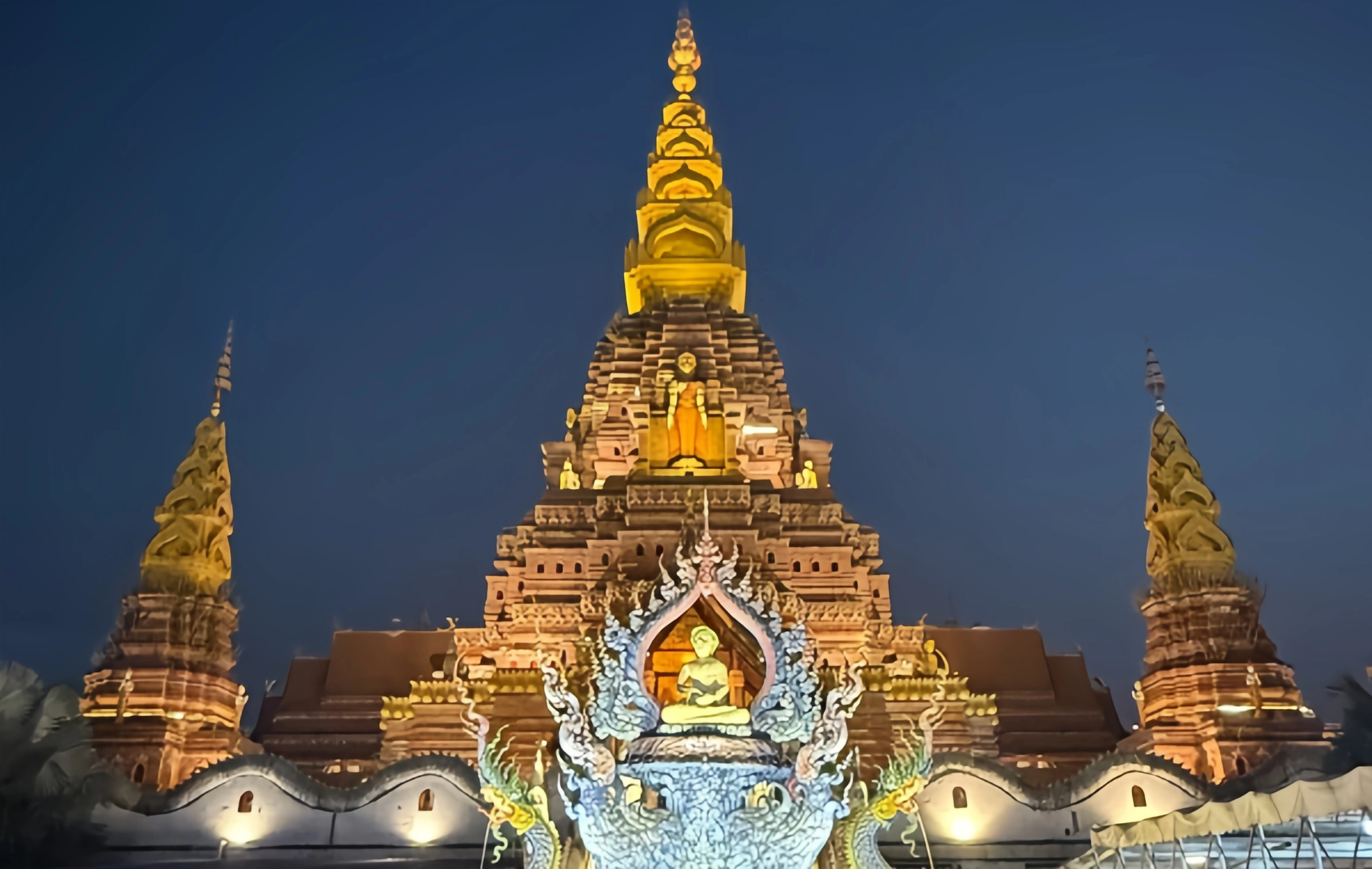 Starlight Night Market: The 