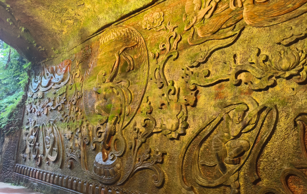 Eastern Buddhist Capital: The Holy Land of Ten Thousand Buddhas and the Treasure House of Stone Carving Art at the foot of Lingyun Mountain-2