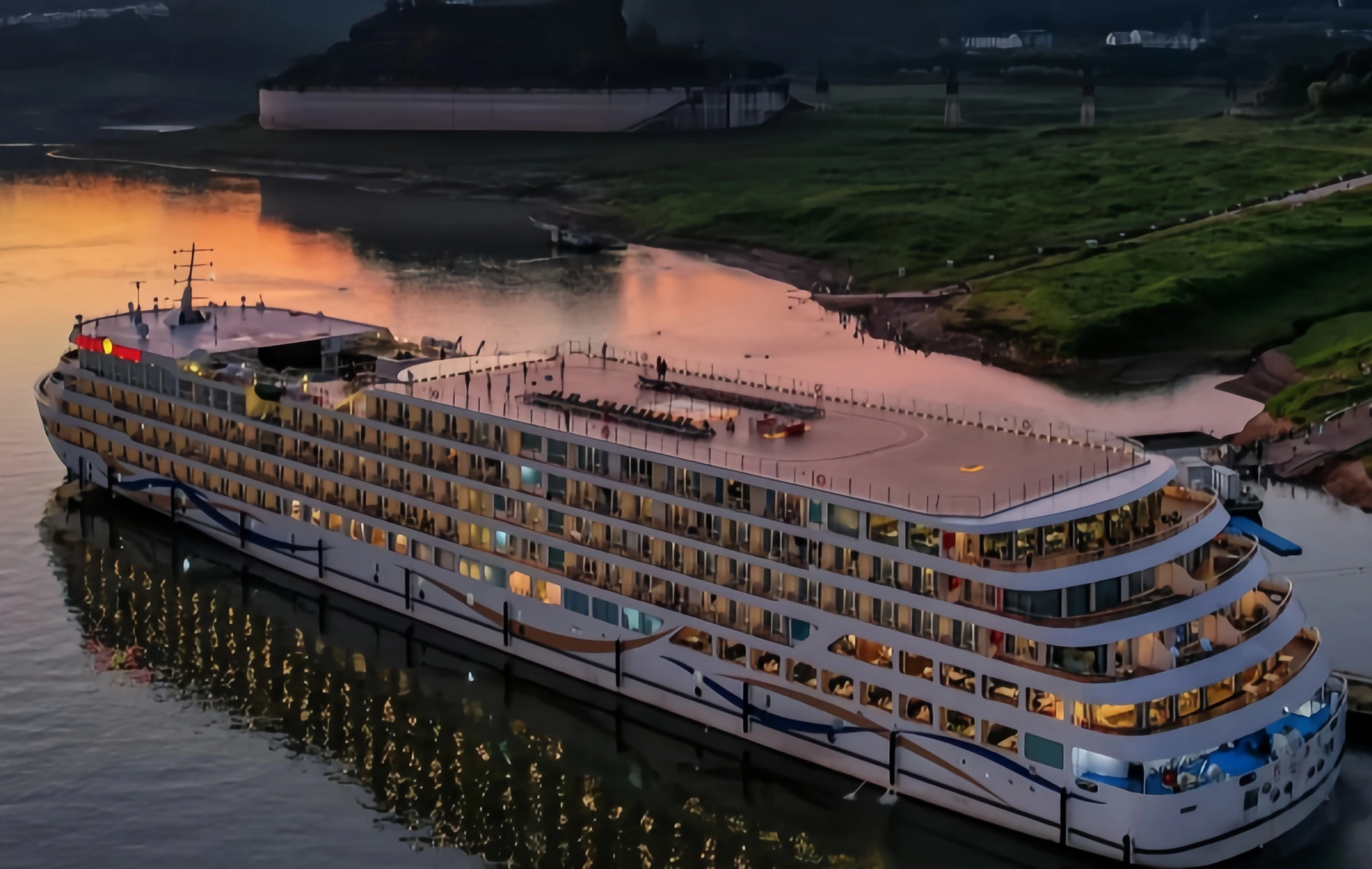 Chongqing Yangtze River Cruise: A mobile viewing platform from the Floating Palace on the River to the picturesque mountains and rivers-4