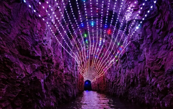 Dragon Palace: Un viaje al Museo del Karst subterráneo y al legendario 