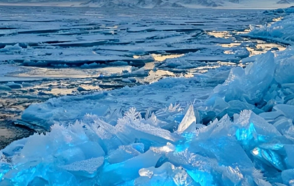 Sayram Lake: Un milagro ecológico... Desde Silk Road Waystation al 
