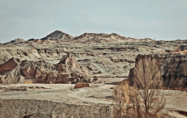 Yumenguan Pass: Un viaje a través de dos mil años de poesía y vigilancia frontal