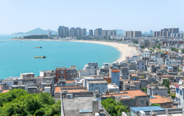 Dongshan Island:An Ecological Legend from a Barren Sandy Island to an