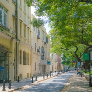 Guangzhou 2-Days Cultural Tour: Canton Tower&Pearl River Cruise&Baiyun Mountain