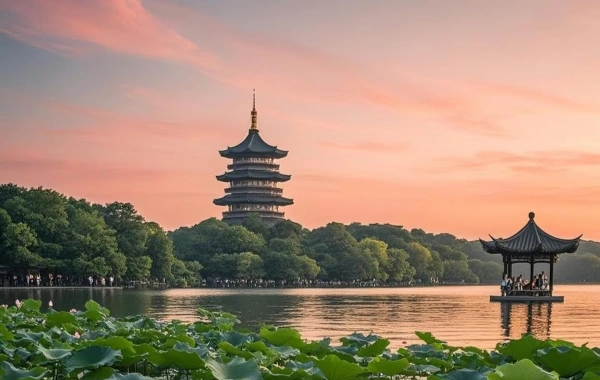  One-Day Tour: Cultural Heritage of West Lake and Night Charm of Grand Canal in Hangzhou